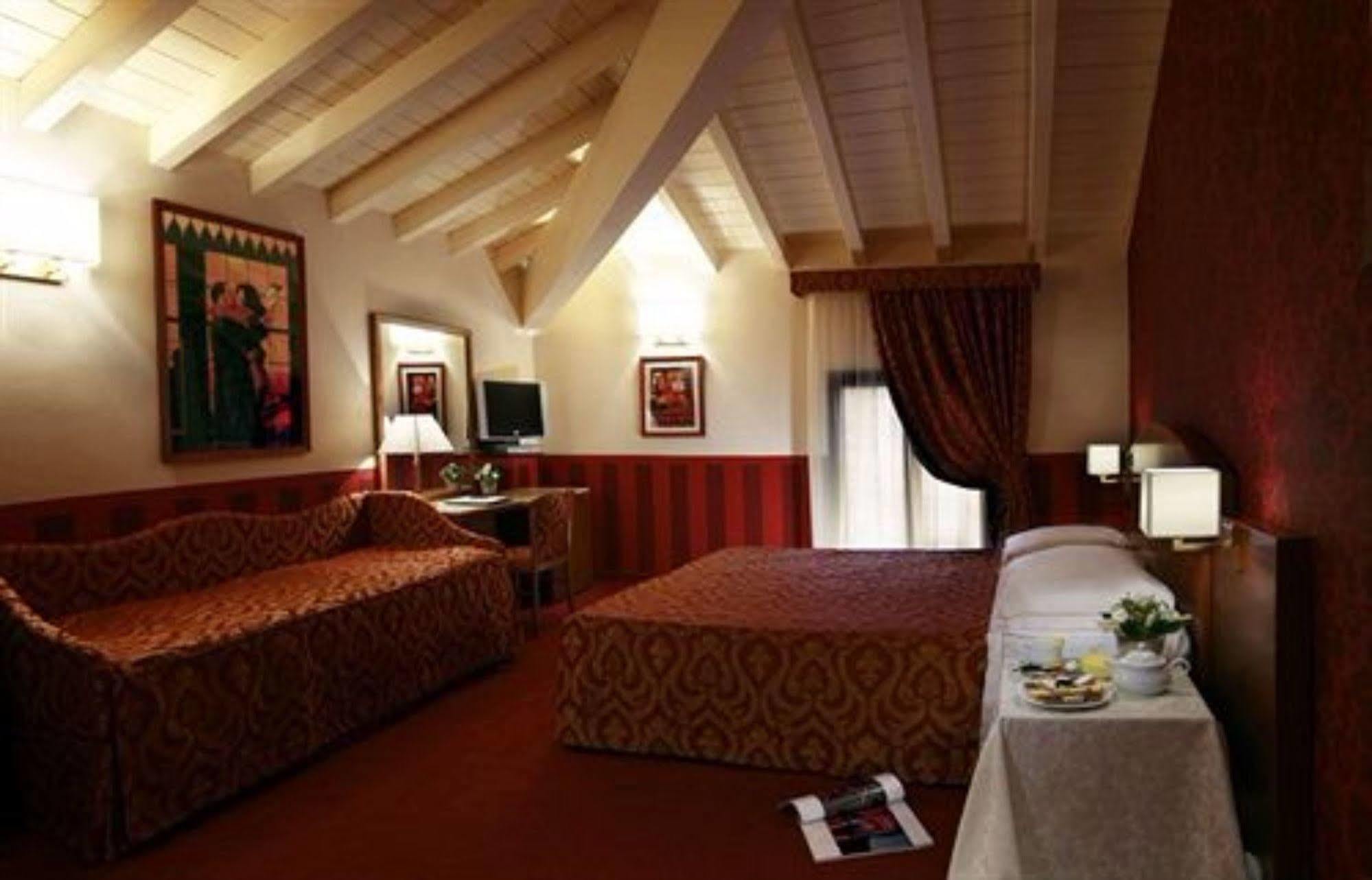 Savoia Hotel Country House Болонья Экстерьер фото